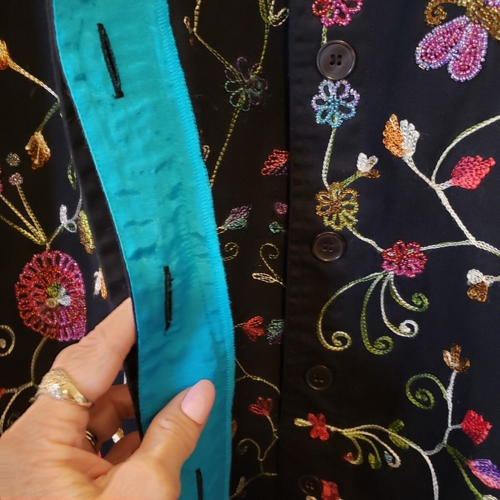 Quacker Factory NWOT Women's Embroidered Beaded Jacket Size Medium - Picture 8 of 10